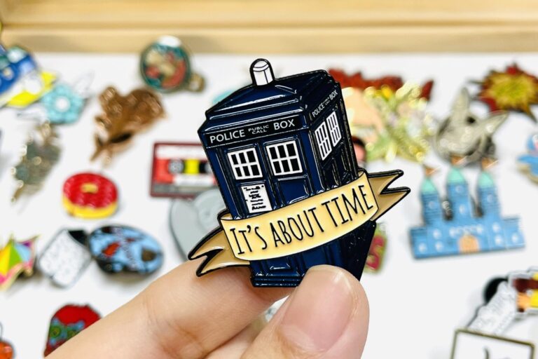 Custom Lapel Pins from Factory