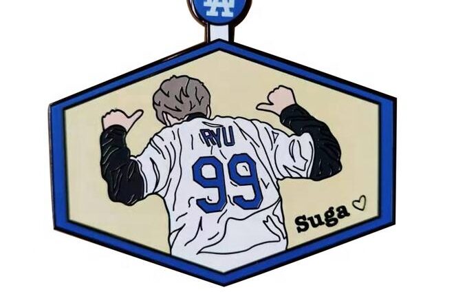 OEM Custom Cartoon Enamel Pins