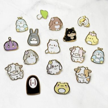 Custom Hard & Soft Enamel Lapel Badge