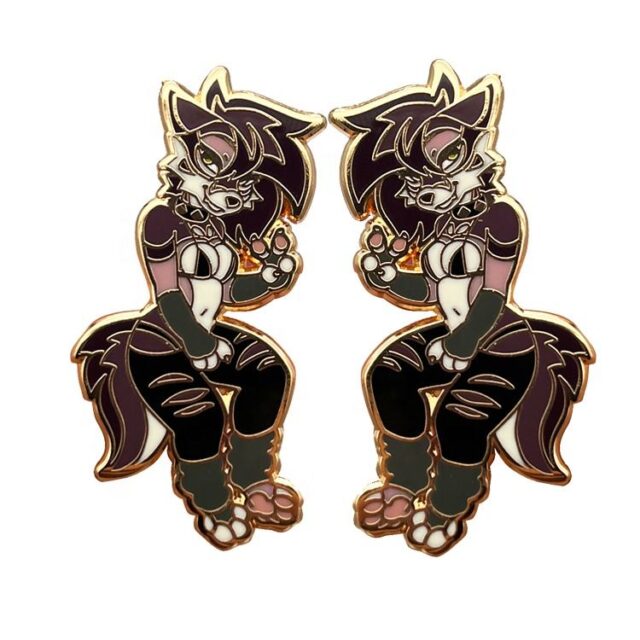 Custom hard and soft enamel lapel pins