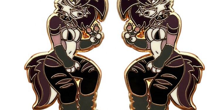 Custom hard and soft enamel lapel pins