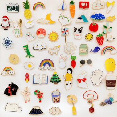 enamel lapel pins with backing cards